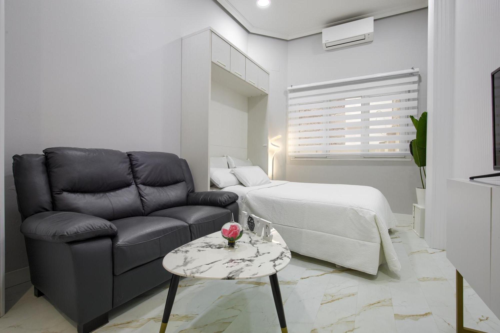 Lovely Apartment In Gran Via Madrid Bagian luar foto
