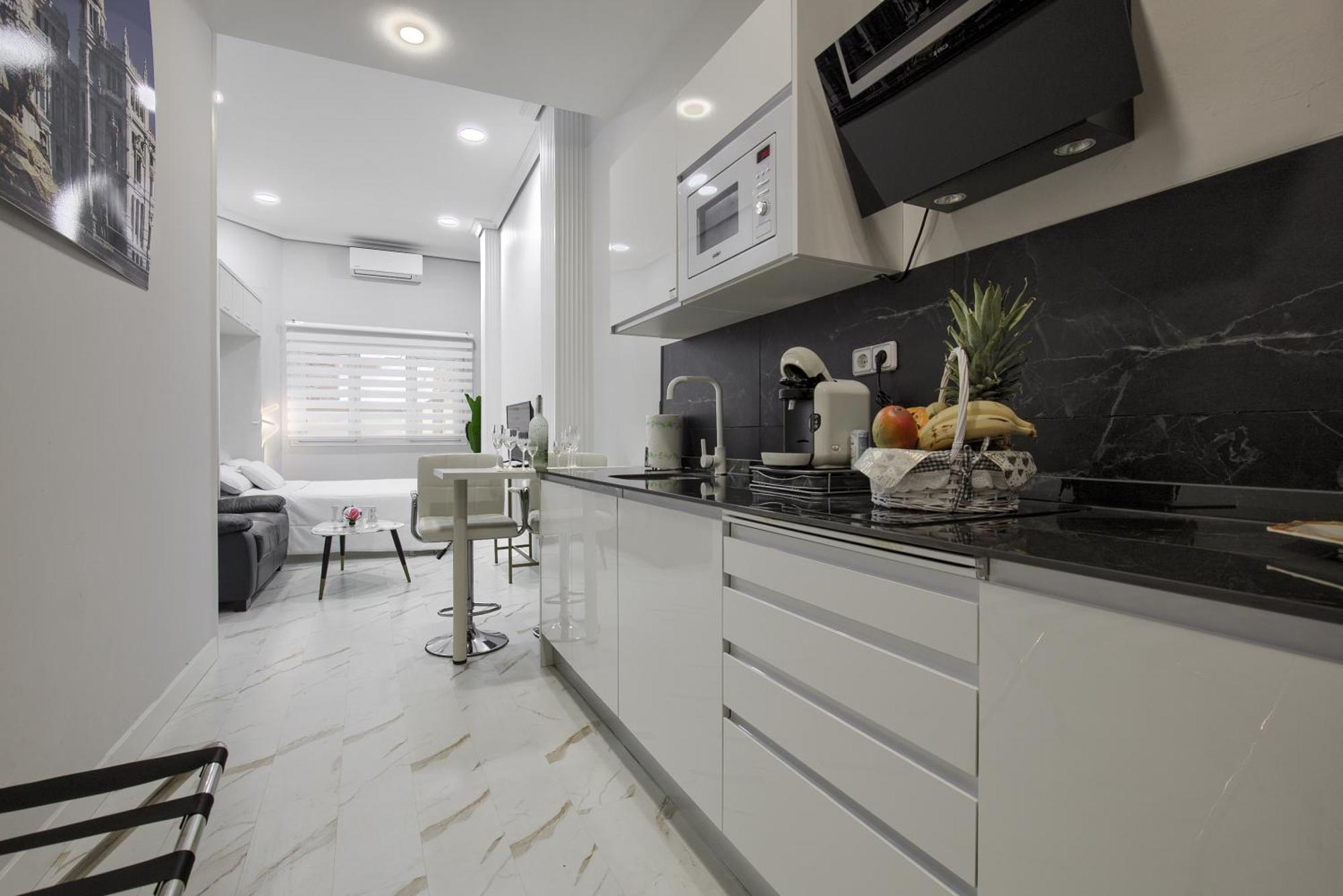 Lovely Apartment In Gran Via Madrid Bagian luar foto